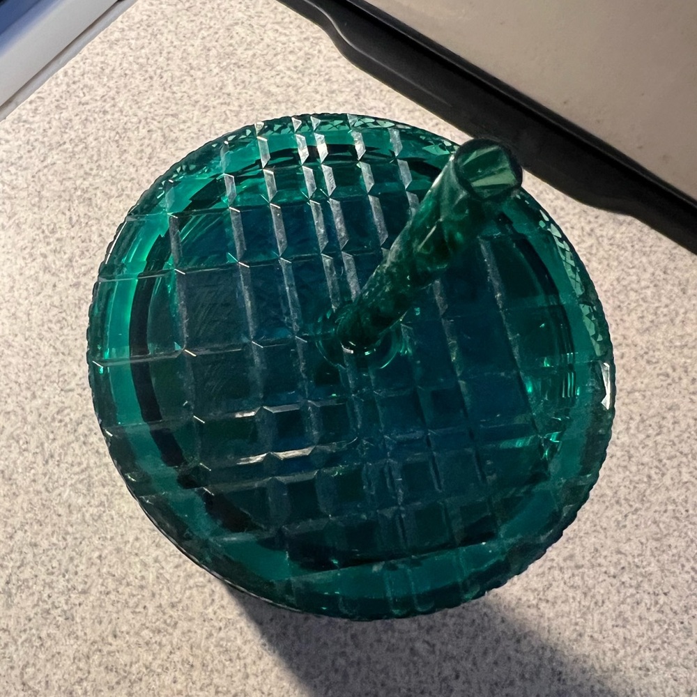 Green Starbucks tumbler 24 oz - Picture 2 of 7